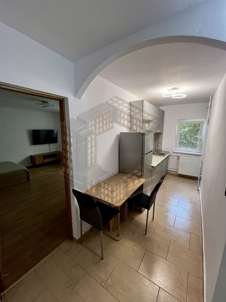 Apartament cu 2 camere, decomandat, etajul 1, de vanzare, Medicina