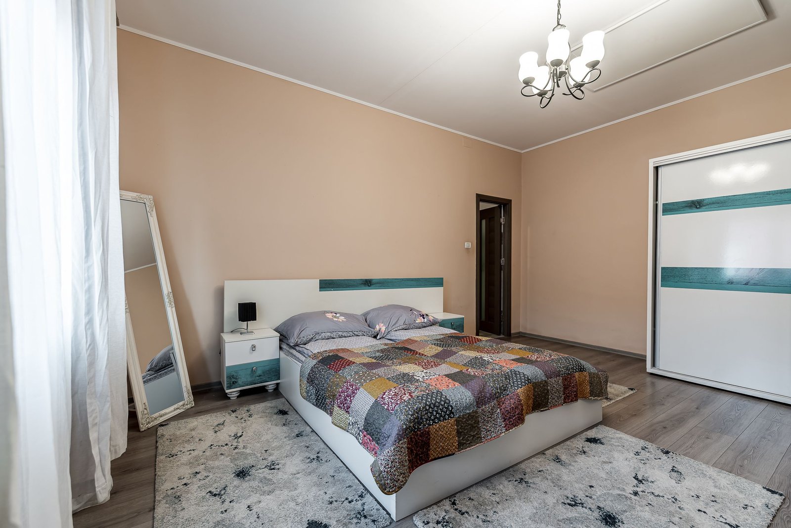 76f4de1ebdb343508ead673c8def55aa Apartament cu 2 camere vis-a-vis de Campusul Goldiș