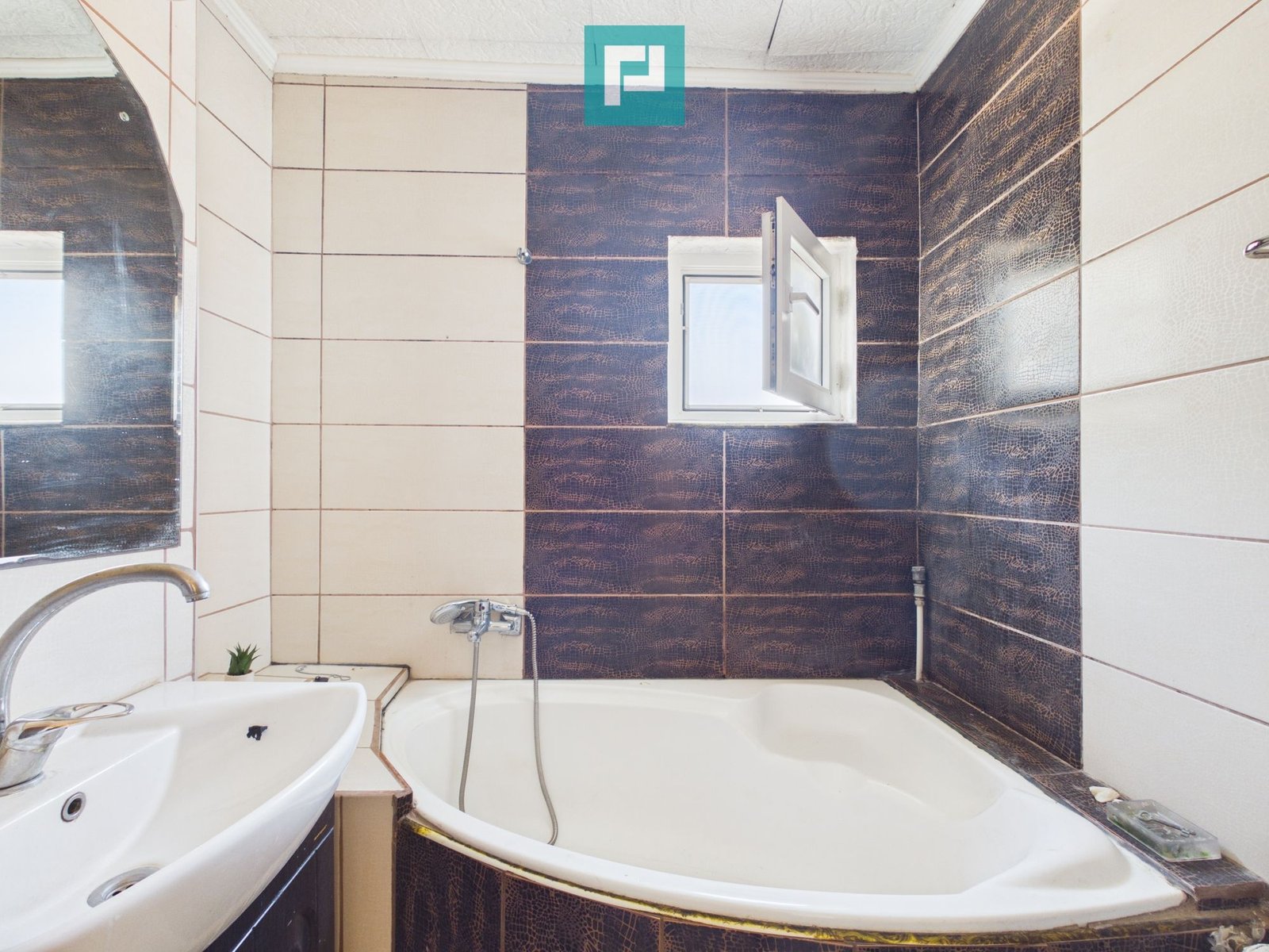 Apartament 3 camere, 65 mp, Nufărul, Oradea