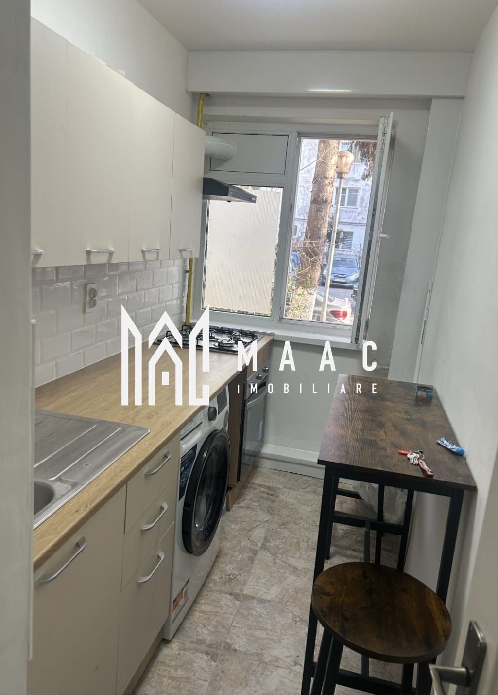 789a4778c220426aaa94a1832939ba7f Apartament 3 camere de vânzare | Râmnicu Vâlcea, Ostroveni