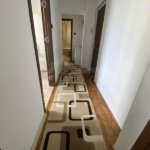 Închiriez apartament cu 2 camere