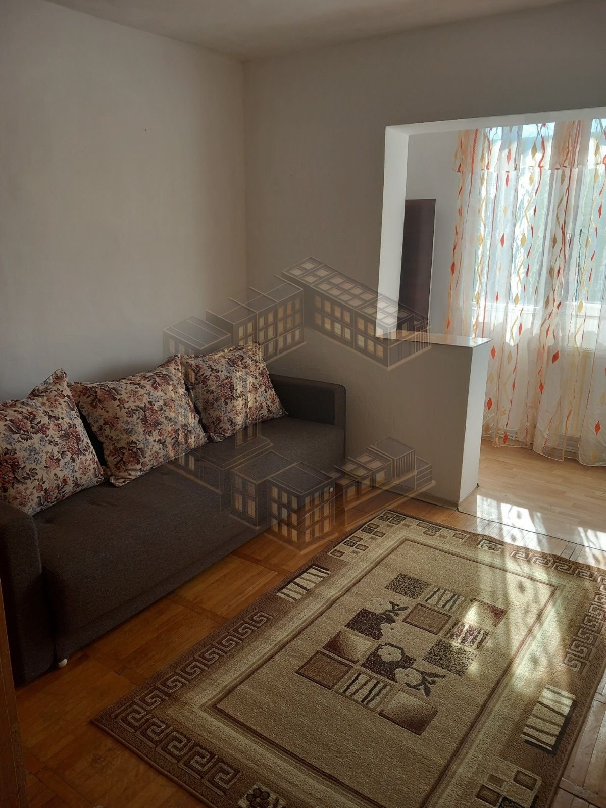7a098312777a4e488bff86eacecb2eea Apartament cu 2 camere, decomandat, de vanzare, zona Aradului