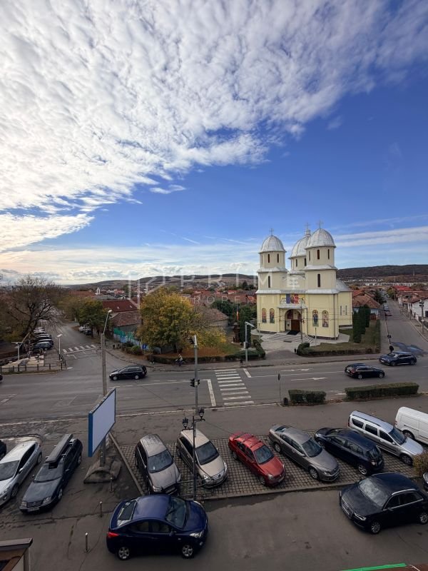Apartament cu 3 Camere și 2 Băi  – Cartier Unirii – Zona Darina