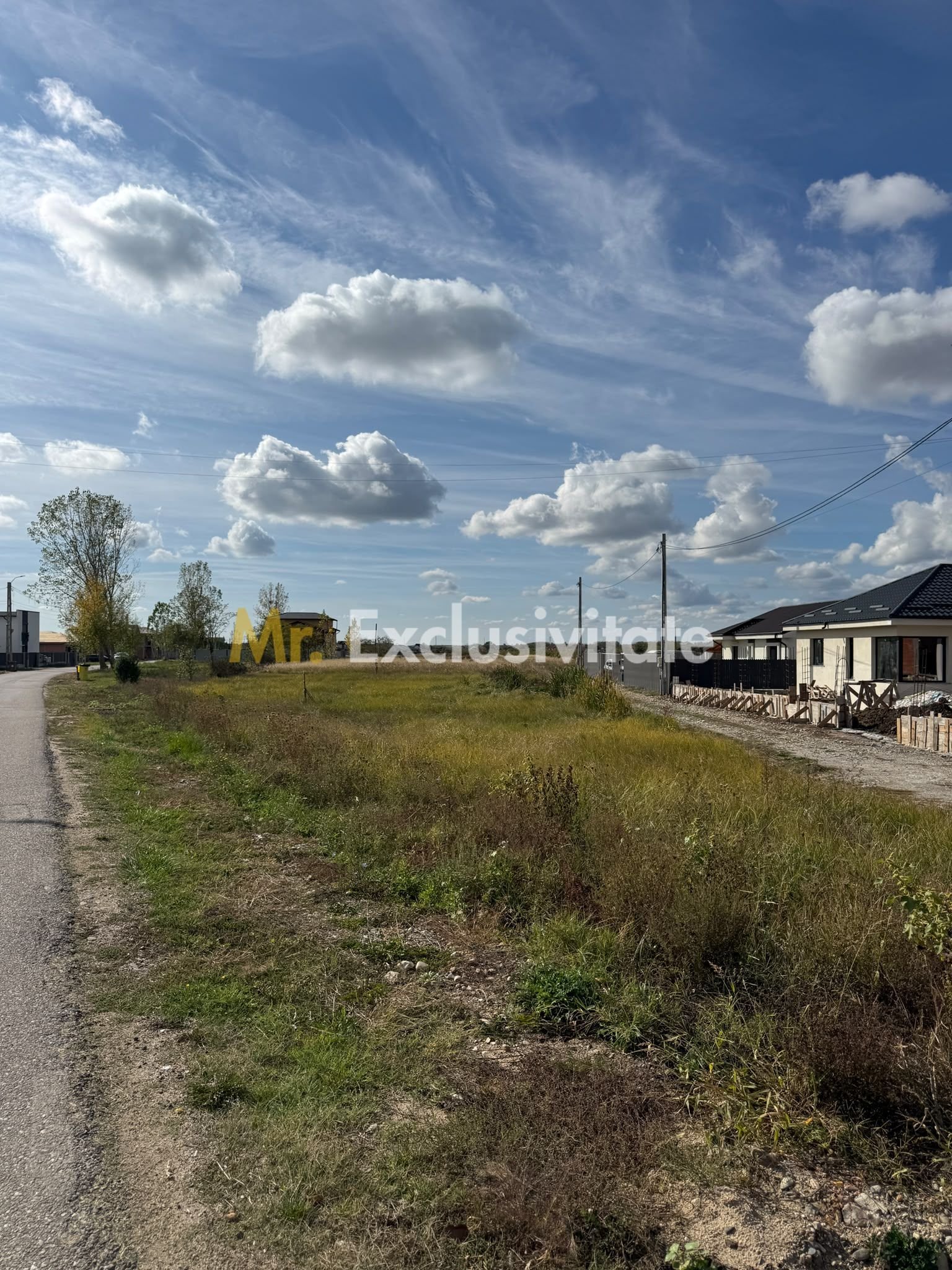TEREN INTRAVILAN 3 LOTURI | 1.334 MP | BRADU | POTENȚIAL INVESTIȚIONAL