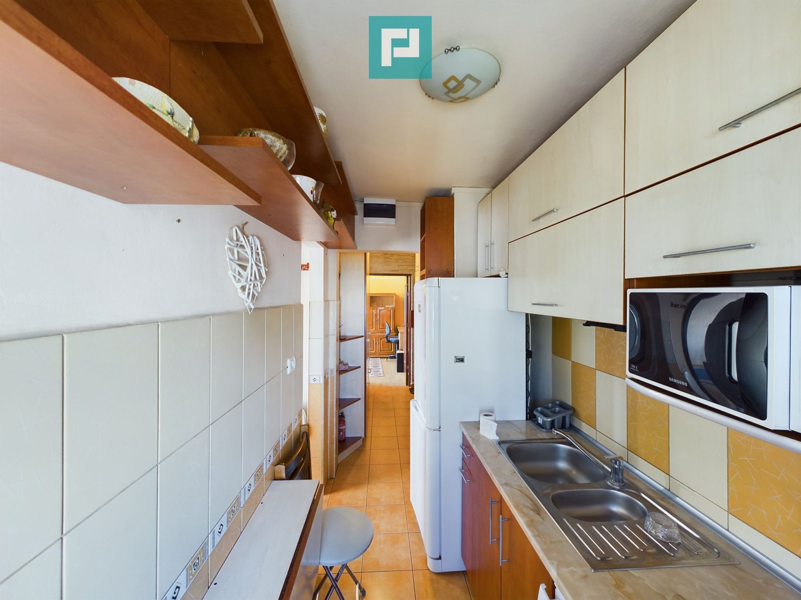 7dc527d747474ca1a1c4c67978651371 Apartament cu 3 camere de închiriat – Lebăda