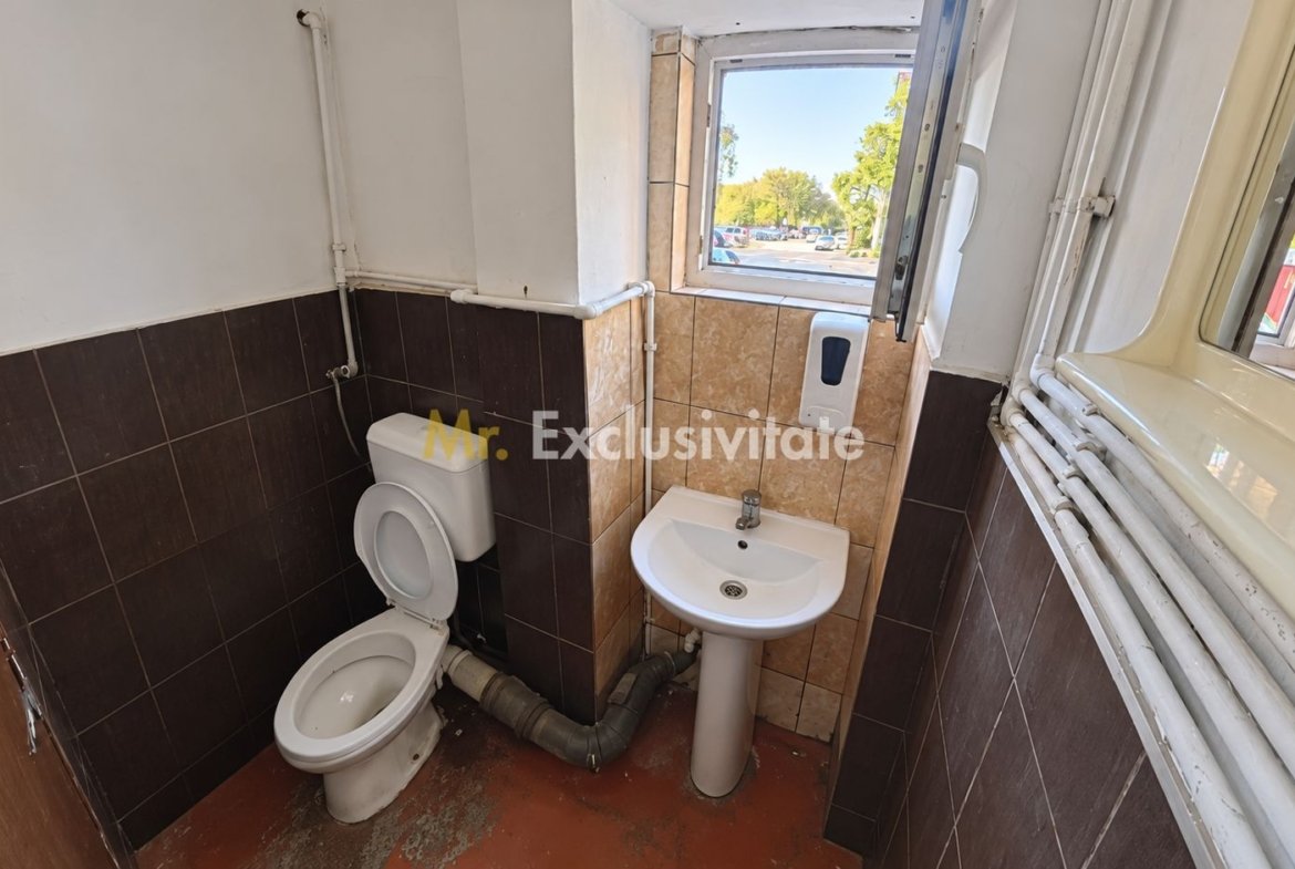 De Vanzare Spațiu  Comercial