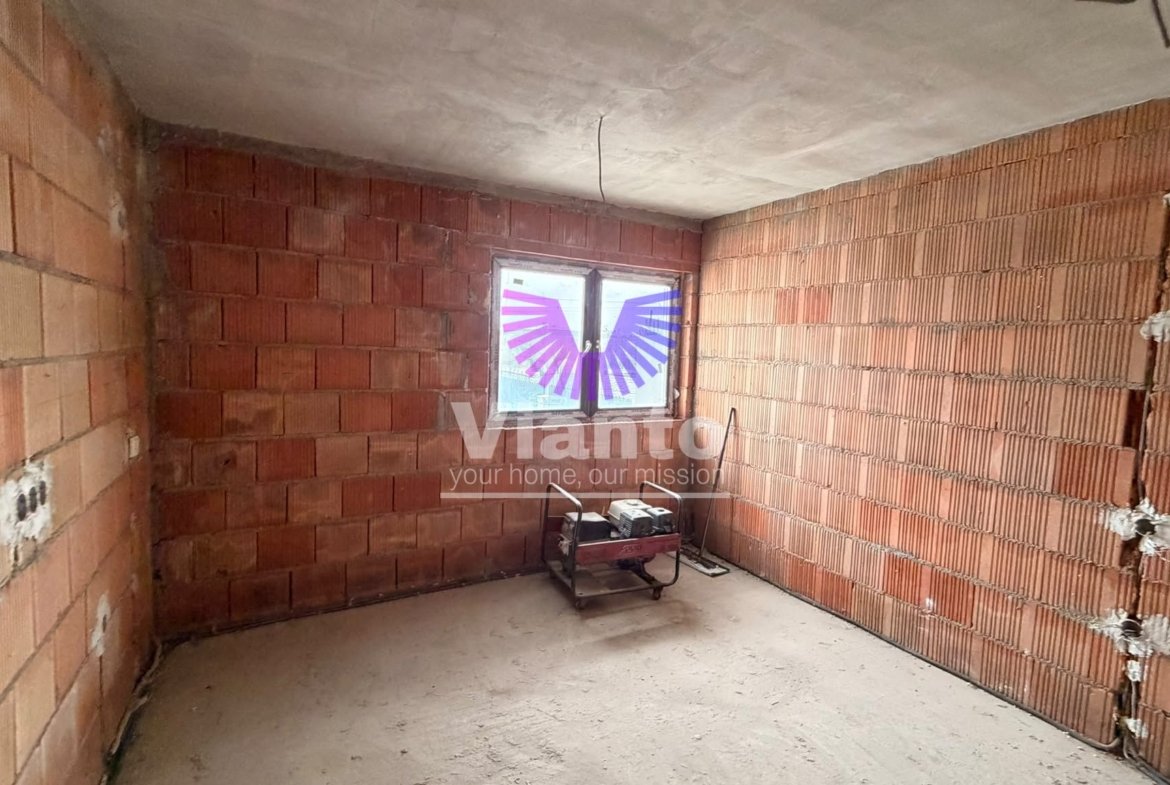 Duplex 3 Camere 136mpu, Teren 267mp – Cristian