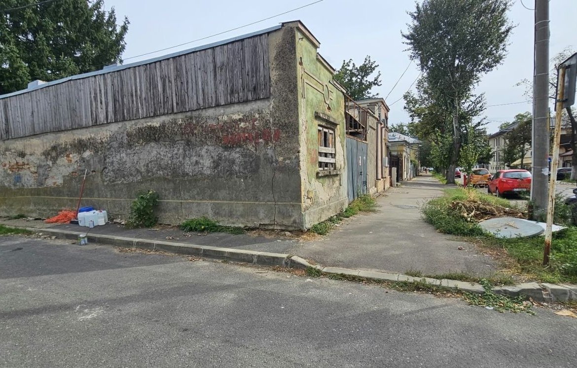 TEREN INTRAVILAN DE VANZARE – 375 MP – DUBLU ACCES – STR. DR. CARNABEL
