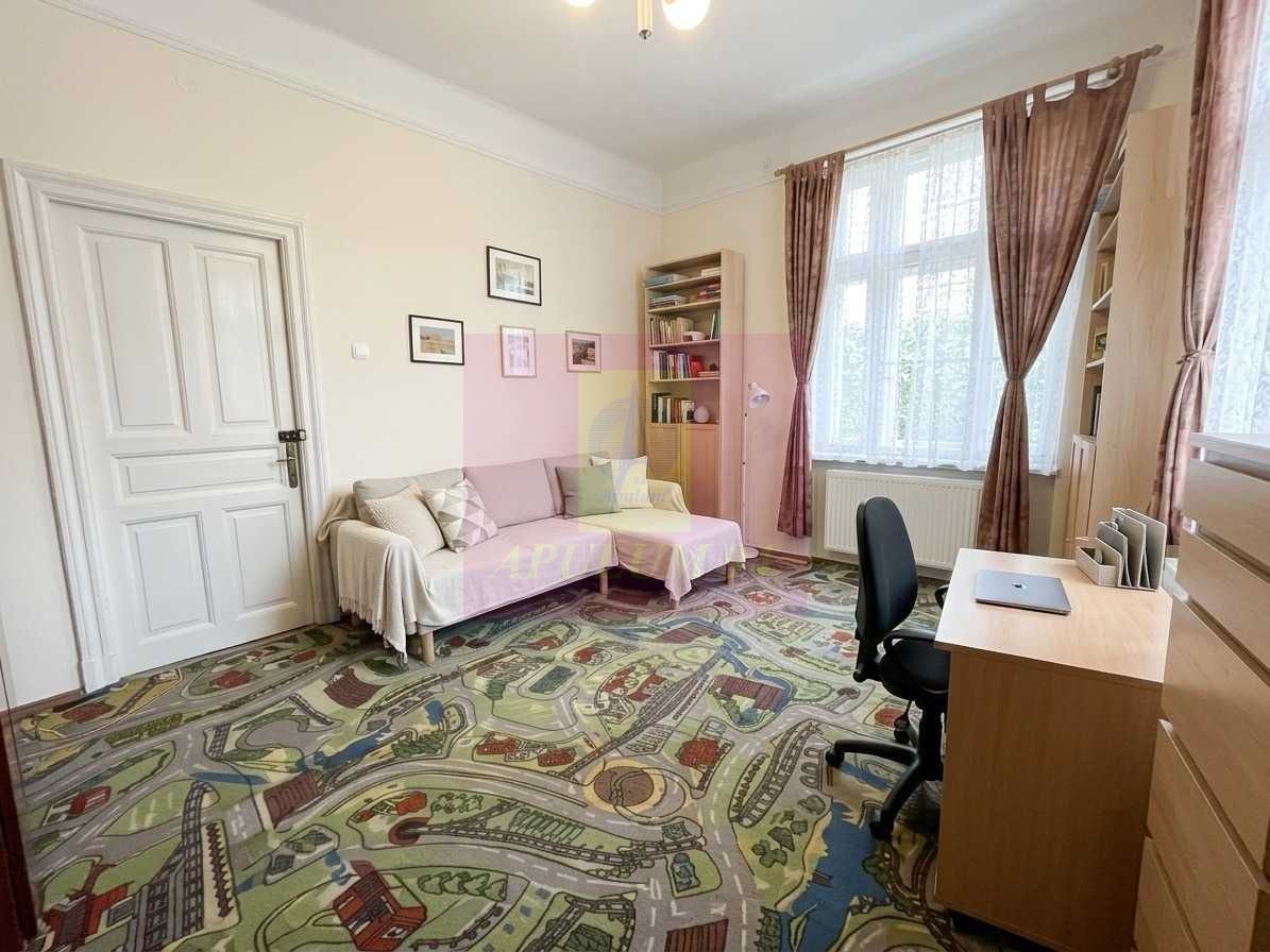 80720753d4e9470fbe836b1377c6b36a Apartament în vilă în Ultracentralul Capitalei – Zona de Ambasade