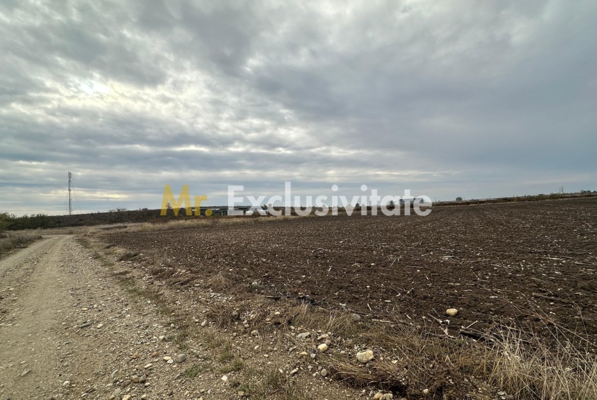 Teren extravilan de vânzare – în apropierea autostrăzii A1, km 80