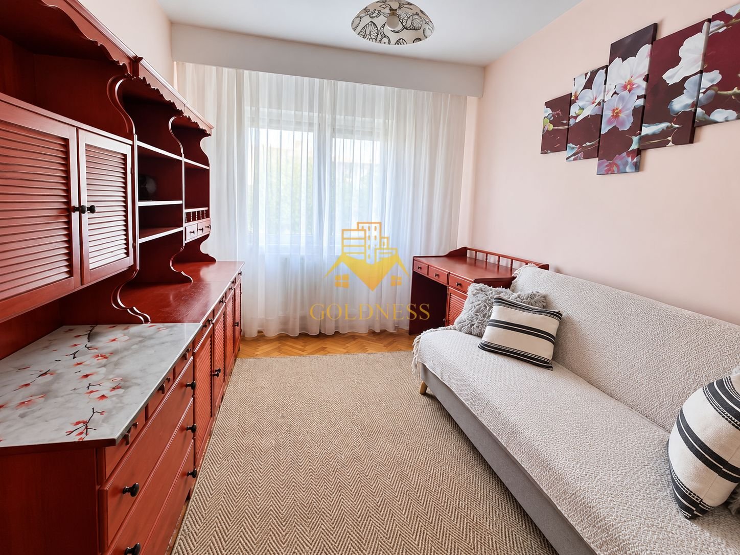 3 camere