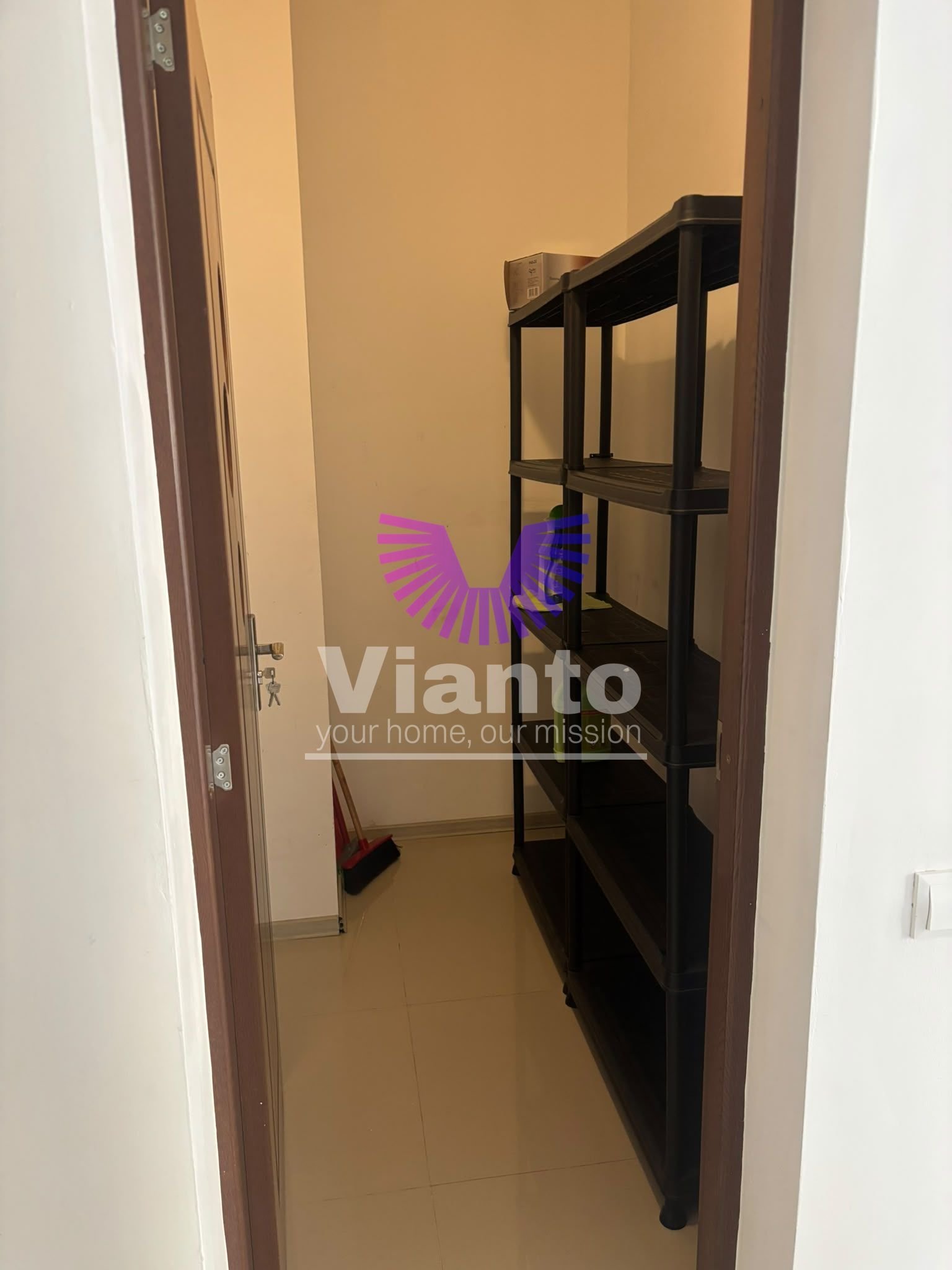 APARTAMENT 3 CAMERE CU CURTE 35MP – TURNISOR