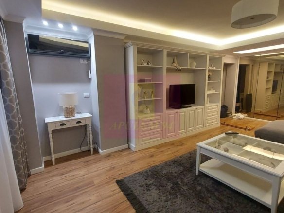 Vand apartament 3 camere Bd Libertatii