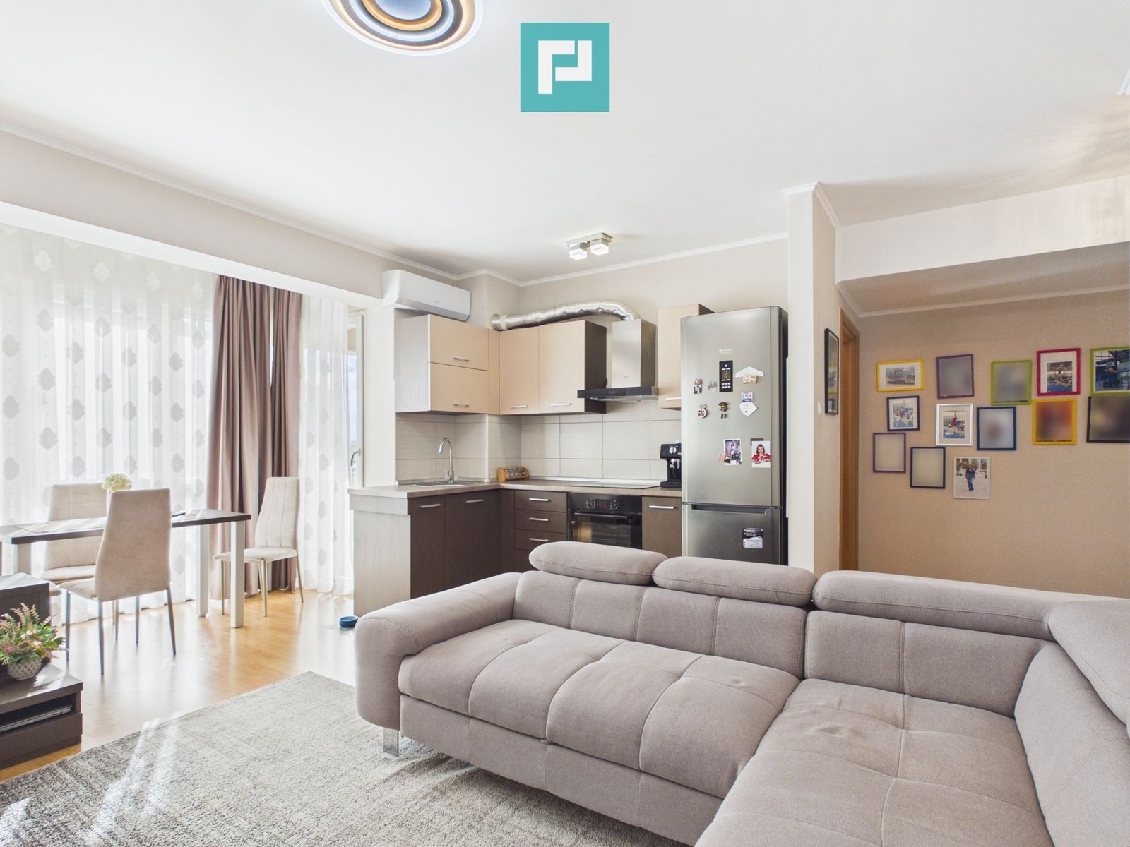 83251ff35f1248d9a327208e4bf8f938 Apartament de vânzare Nufărul Oradea, 65 mp