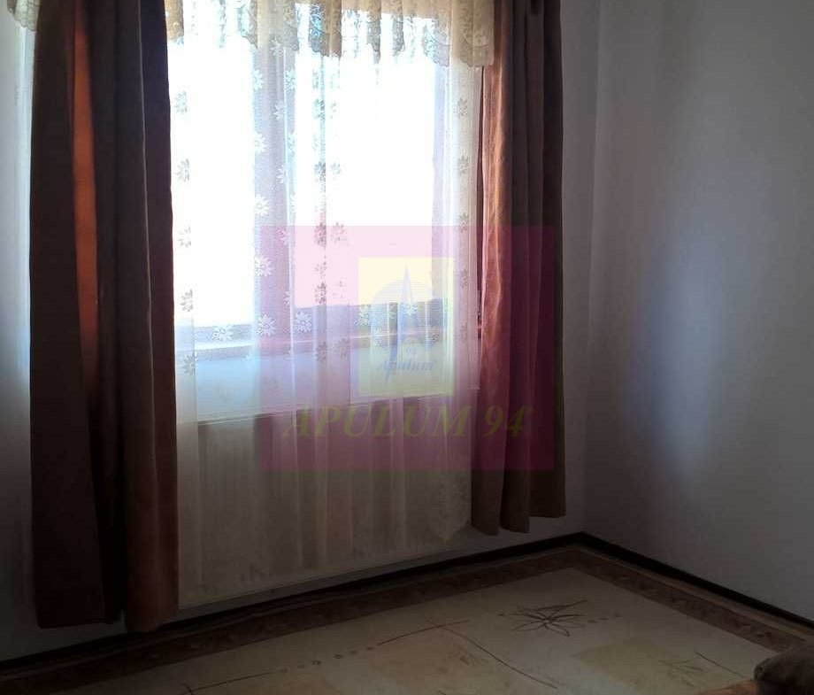 Penthouse cu 3 camere și terasă de 40 mp | Zona 1 Mai – Ion Mihalache