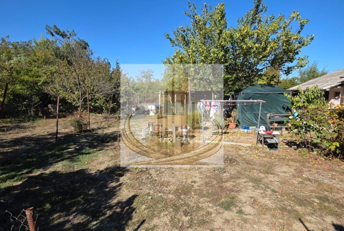 Casa de vânzare 4 camere 409mp Ronat