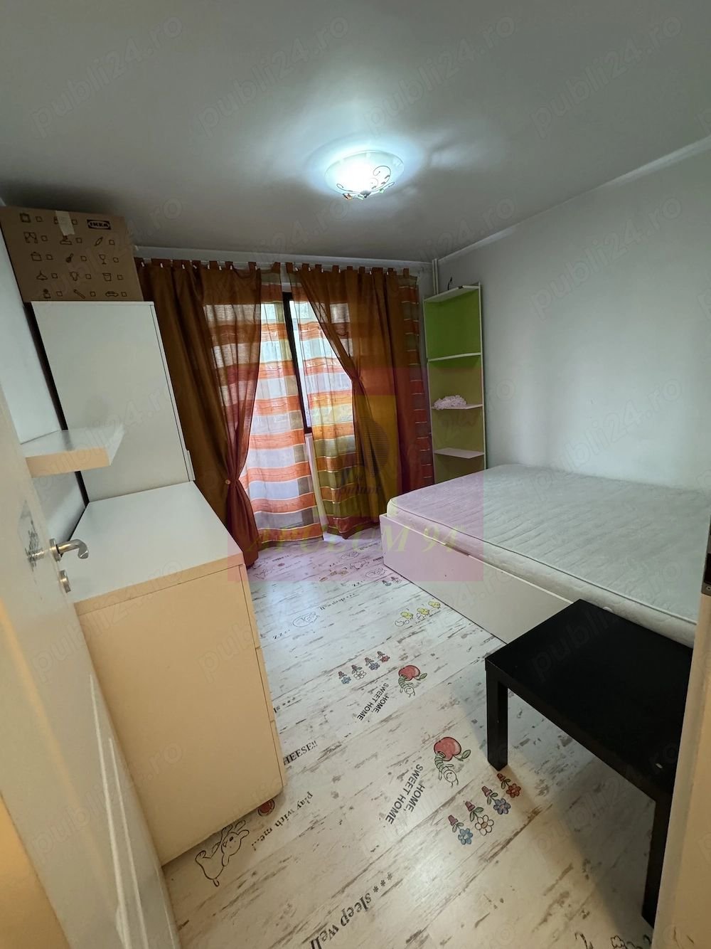 Apt 3 camere, finisat si  mobilat -Mega Mall