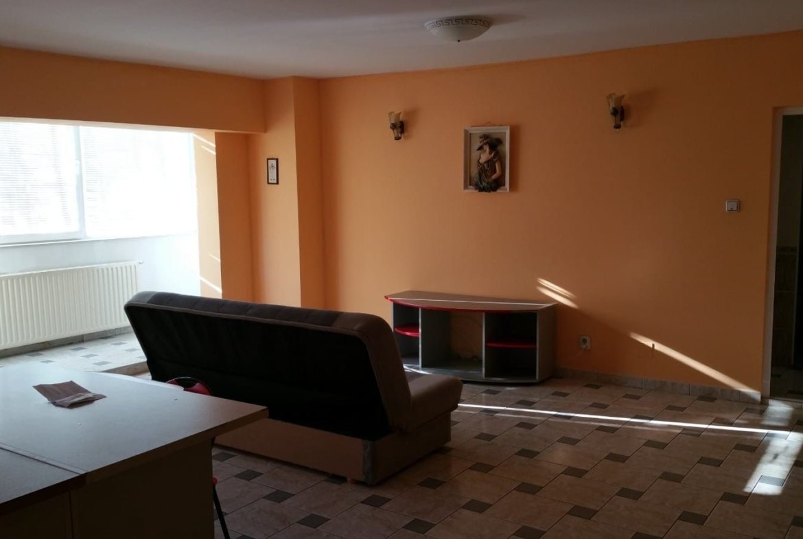 Apartament cu două camere de inchiriat zona Astra