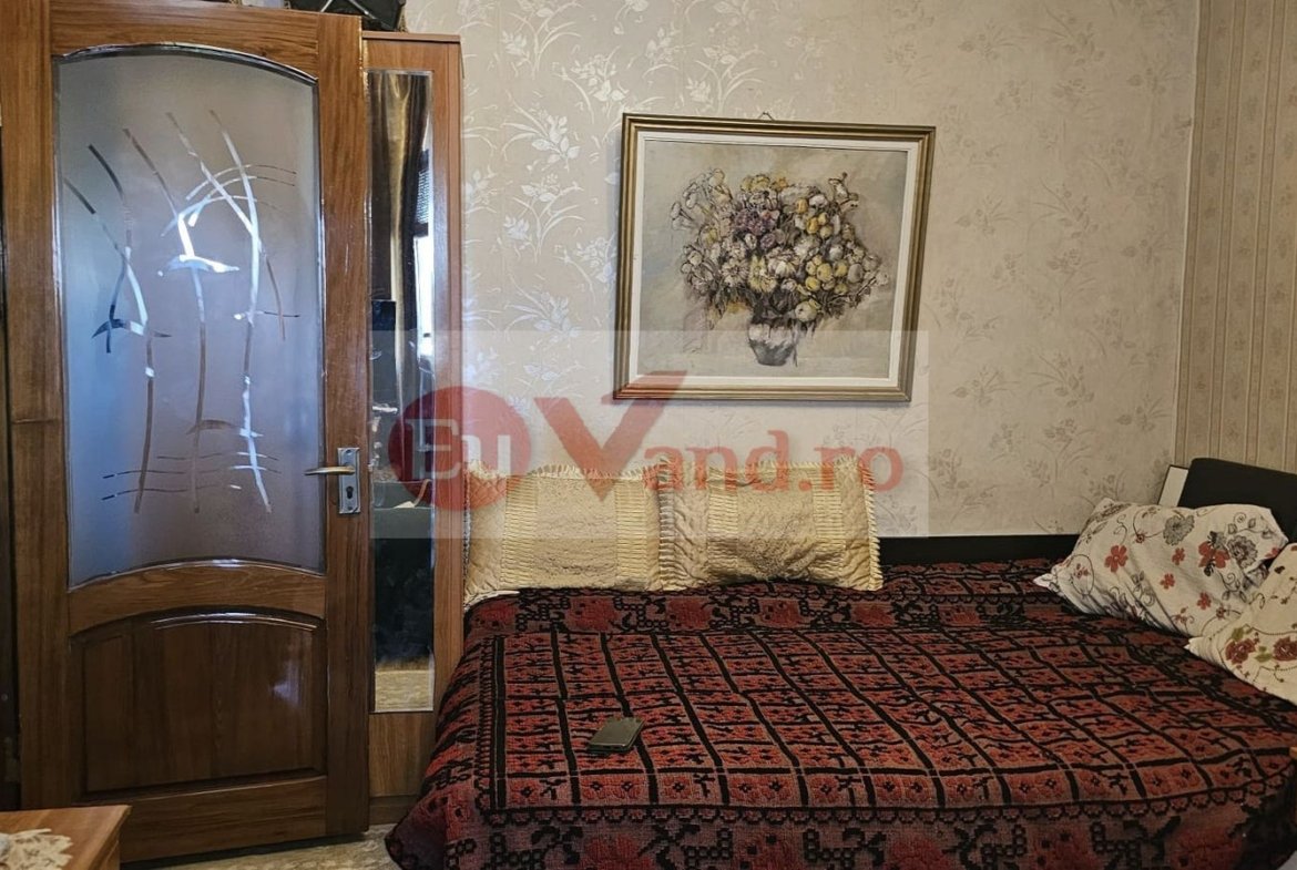 Apartament 2 camere de vanzare, IC Frimu, 57 mp, 2 balcoane, etaj 3/4