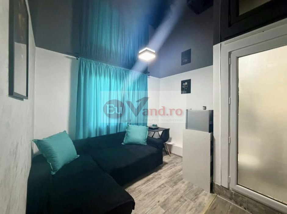 De vanzare garsoniera renovata, etaj 3, Gara, 17.900 euro