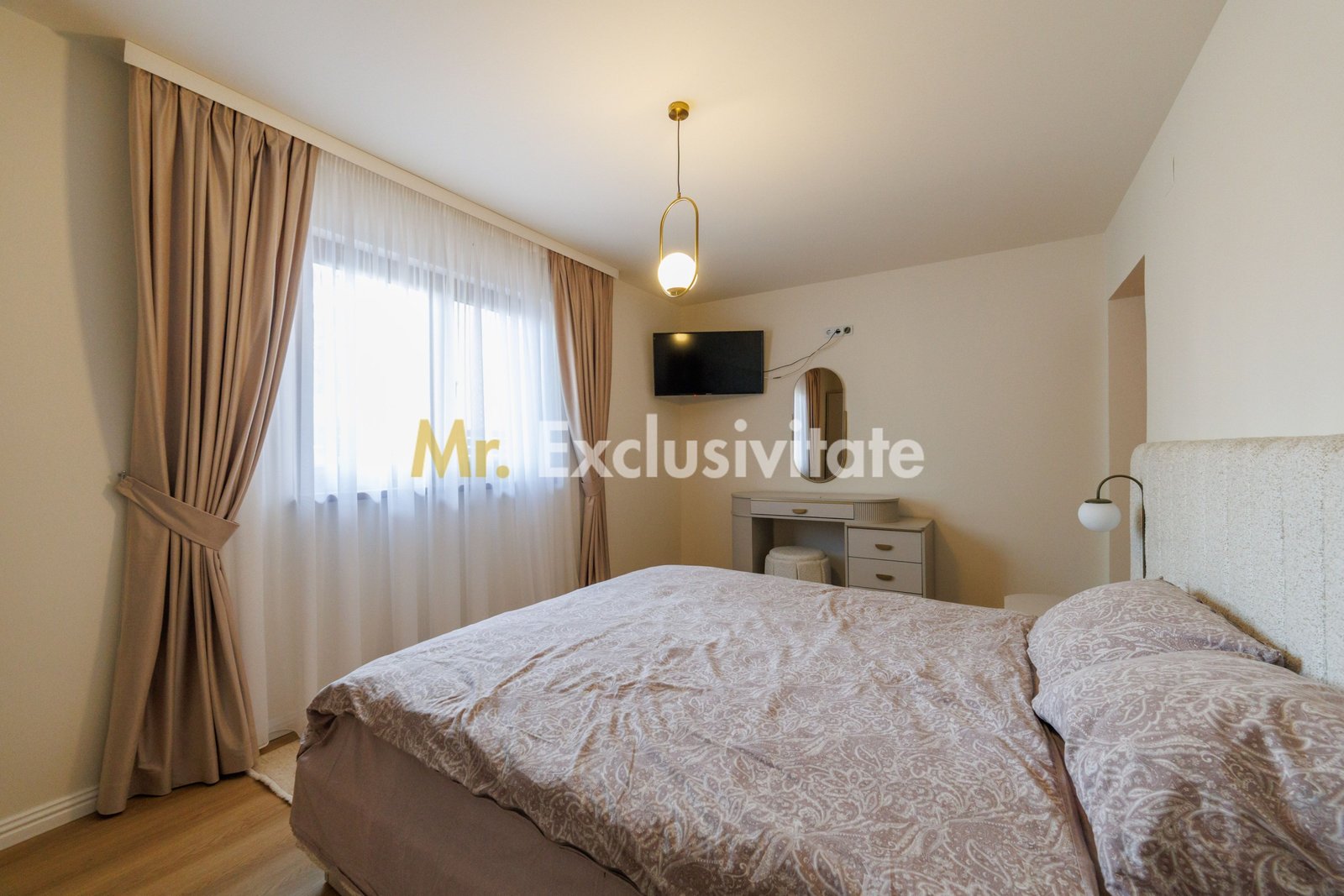 85c1cf7839214e54986efb4b67e34fb6 VILĂ 4 dormitoare, RENOVATĂ COMPLET 2026, Prundu, teren 937 mp