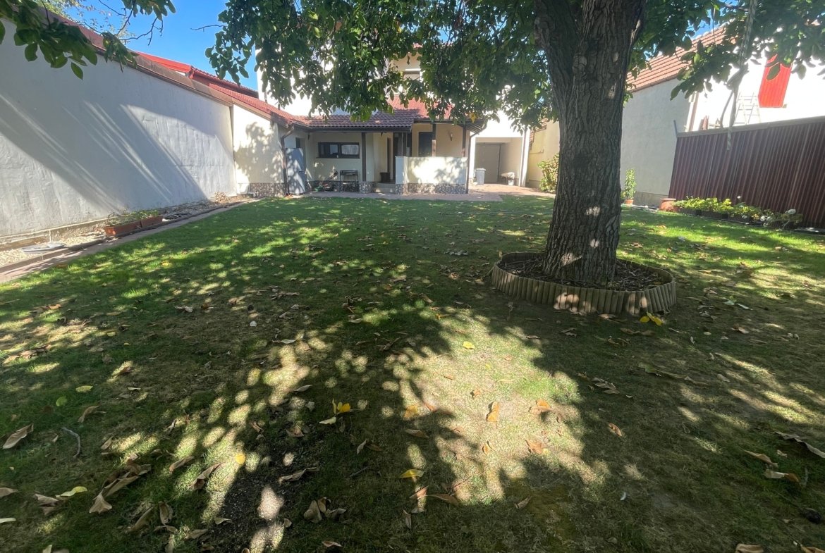Casa cu teren generos de 750 mp, P+1E in zona Mehala