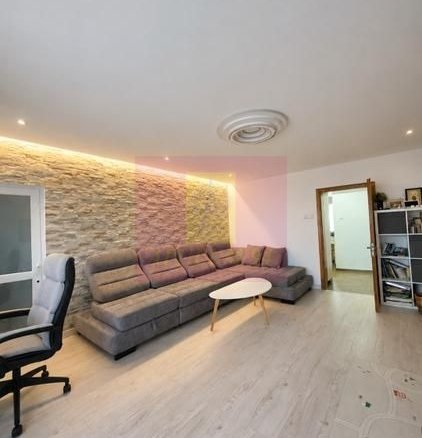 Ap 3 camere, mobilat – Unirii,