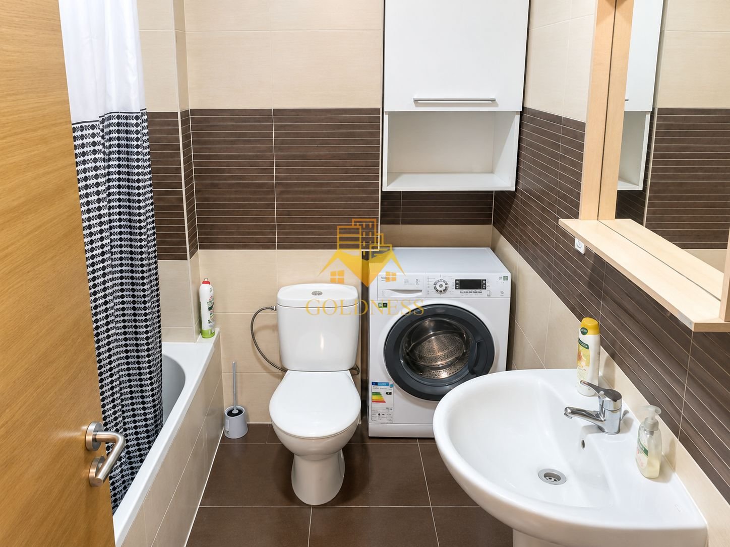 86b895ded7824f80a0f70b5f13712bff 2 camere Openspace, Viva City, Iulius Mall, FSEGA, Parcare,Gheorgheni
