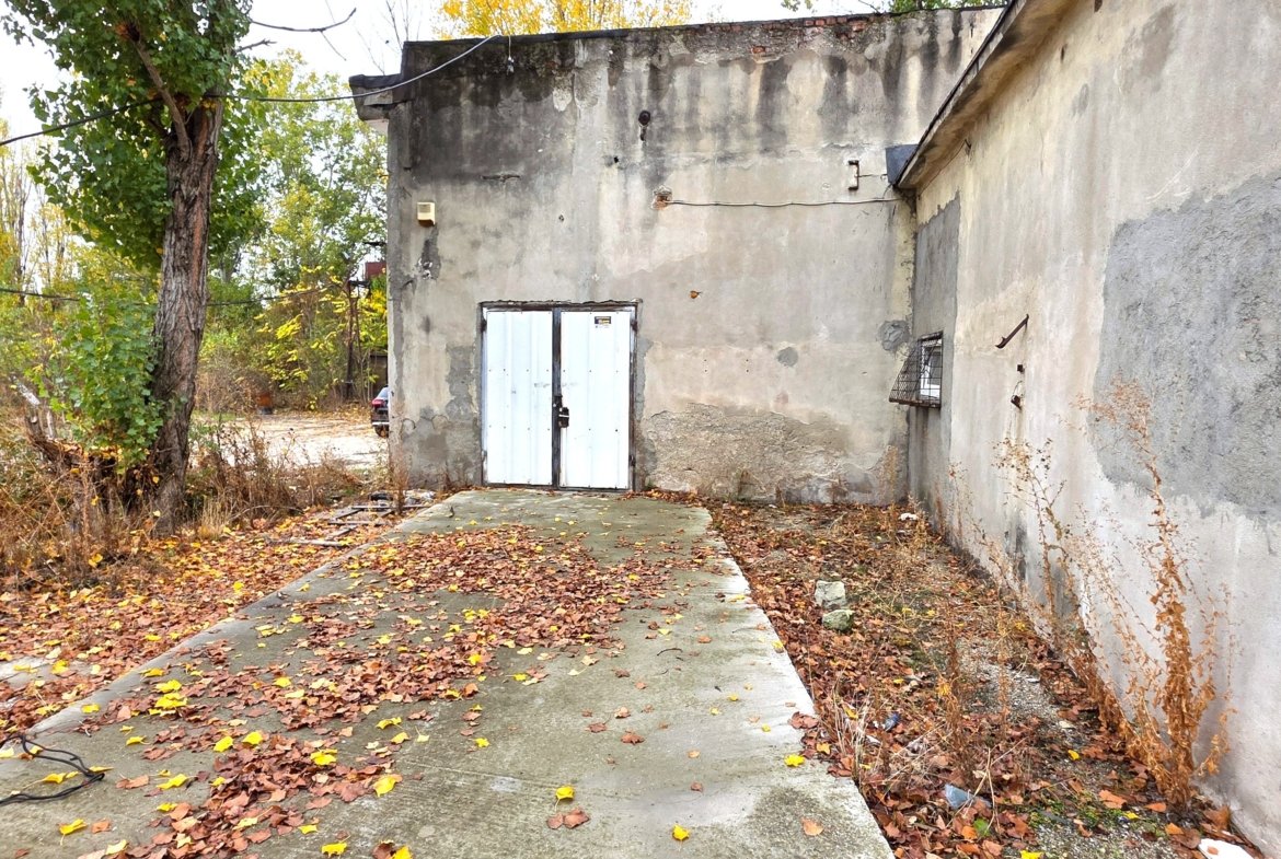 Hală de închiriat Sector 3 – Șos. Industriilor – 90 mp