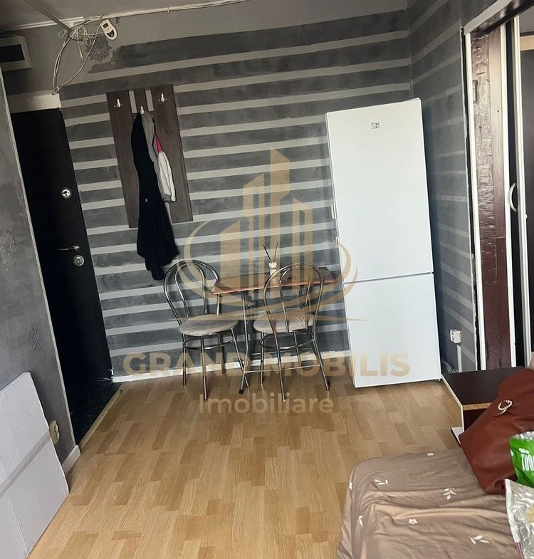 Apartament 2 cam semidecomandat