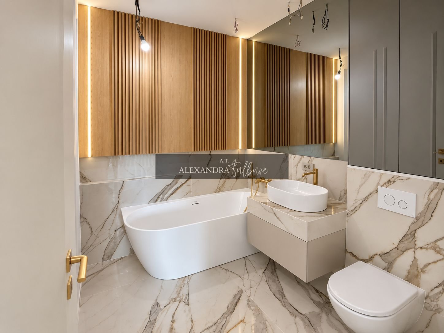 Apartament 3 camere, 3 bai, 84 mp+ terasa 71 mp, garaj