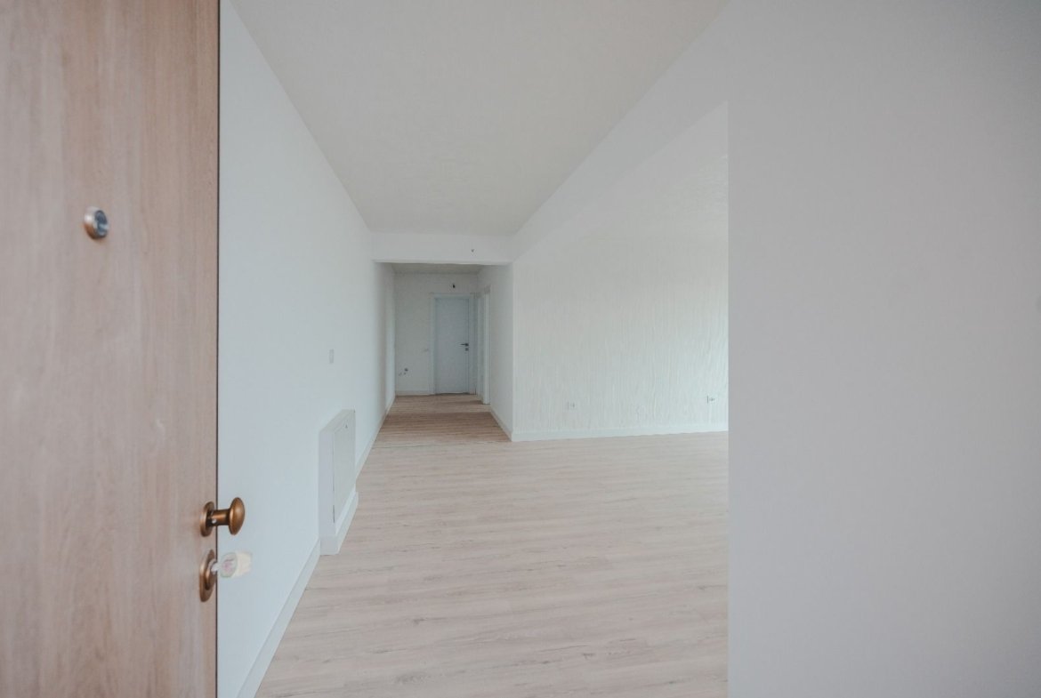 Titan- Bloc boutigue- apartament 3 camere cu curte