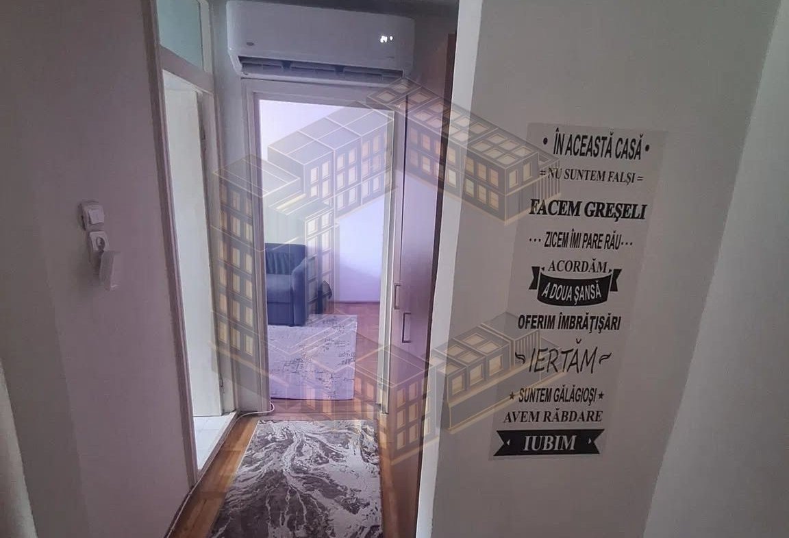 Apartament cu 3 camere,decomandat,etaj intermediar,de vânzare,Giroculu