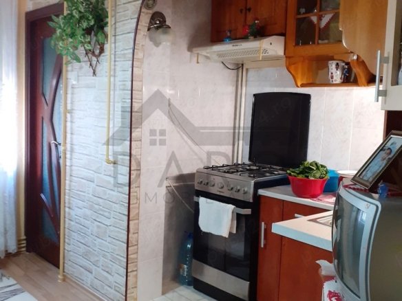 Apartament cu 3 camere de vanzare