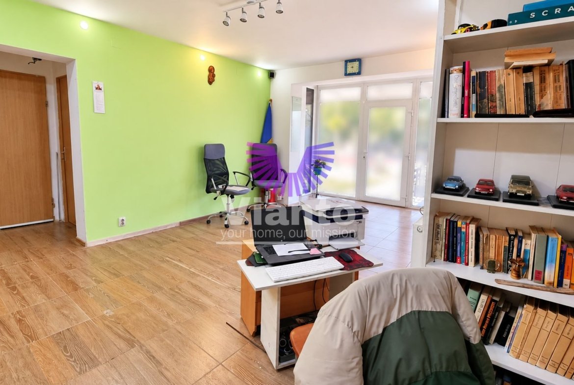 Spațiu comercial de închiriat, 50 mp, 3 camere, Sibiu Central