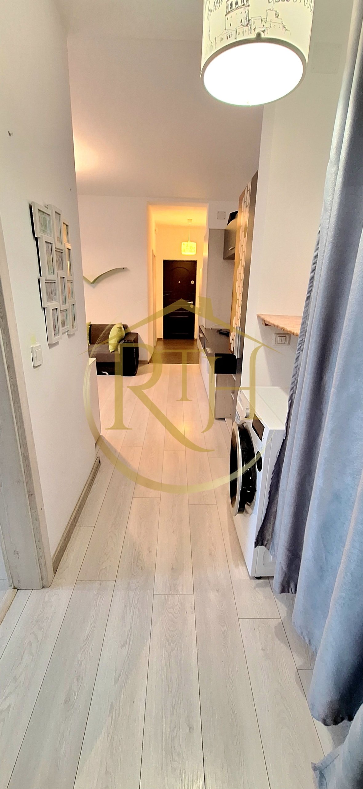 Apartament de inchiriat, 2 camere, Giroc zona centrala, langa Scoala