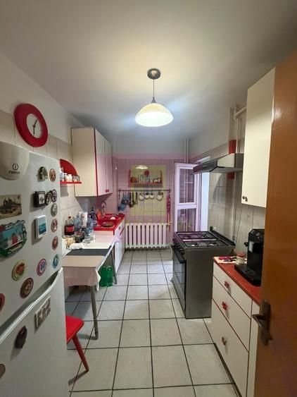 Apartament 4 camere rondul Bucur Obor