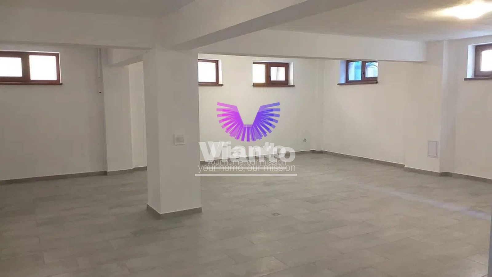 Închiriez clădire/spatiu comercial 4 etaje / Balea