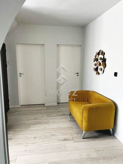 Etaj de vilă cu mansardă | 250 m² | Complet renovat | Colentina – Capă