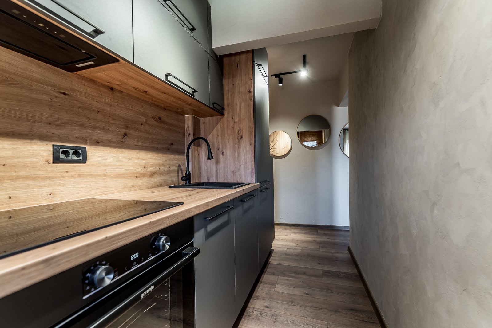 8bafa5ee521f4c87bbc24c4b78d4a2bc Apartament 3 camere finisat & mobilat premium, lângă faleza Mureșului