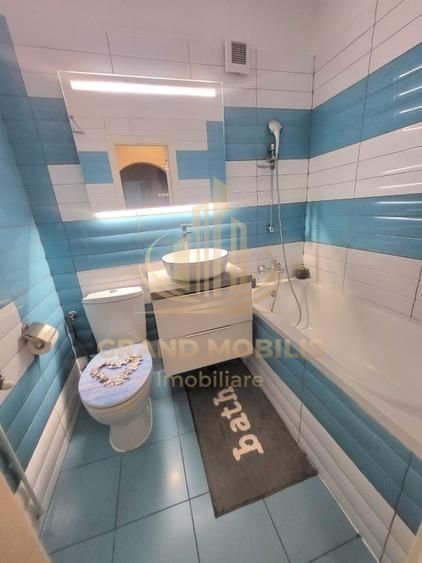 Apartament 4 camere , decomandat,  renovat,centrala proprie,