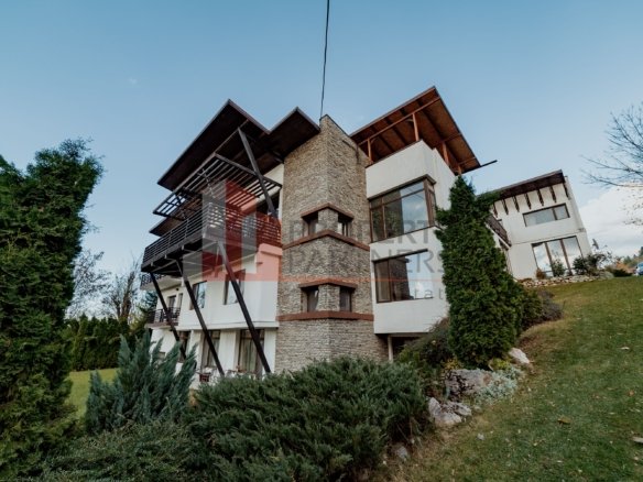 Pensiune  în Bran, sat Poarta – Afacere la cheie, locație premium