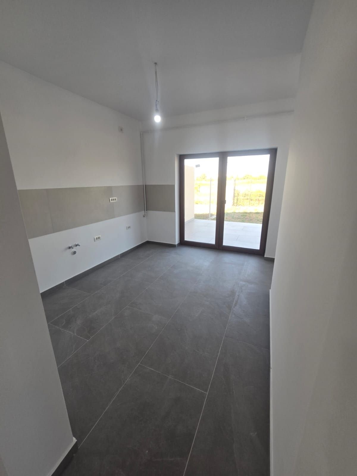 8c290fc20b194abead79727603e59509 Duplex cu 4 camere, terasă și logie | Timișoara, Plopi | 172.000 €