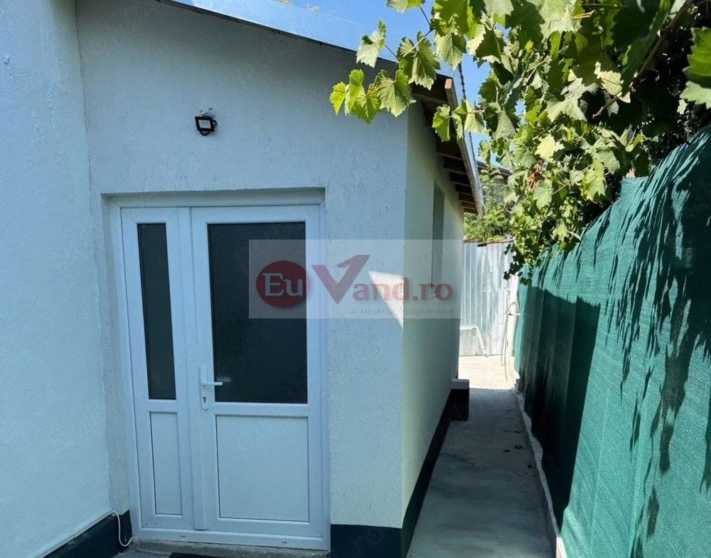 De inchiriat apartament o camera la curte, Zona General, 260 euro negoc.