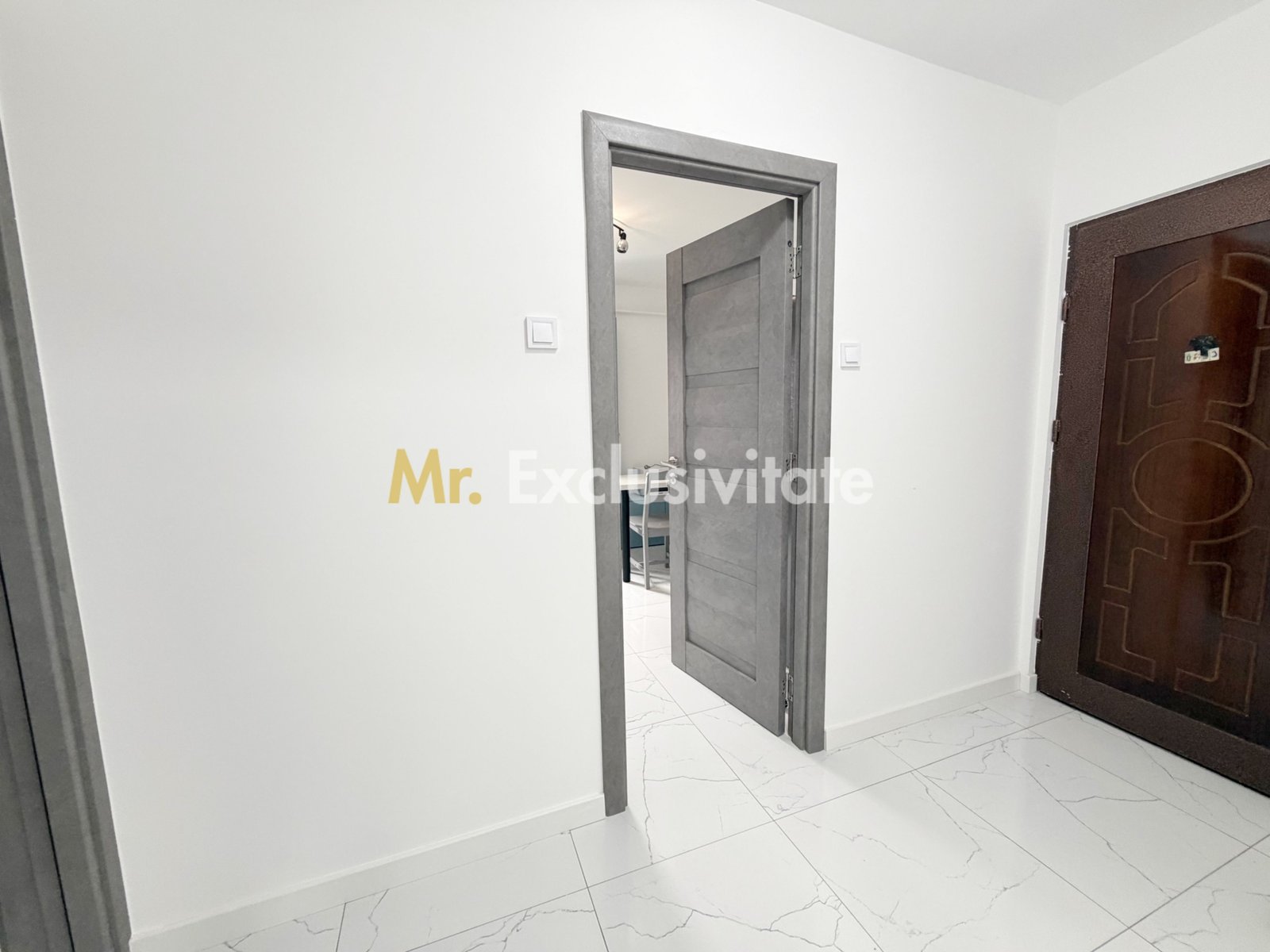 8d60809f3c1843cfaaee195e57743f32 Inchiriere apartament 3 camere decomandat – cartier Trivale