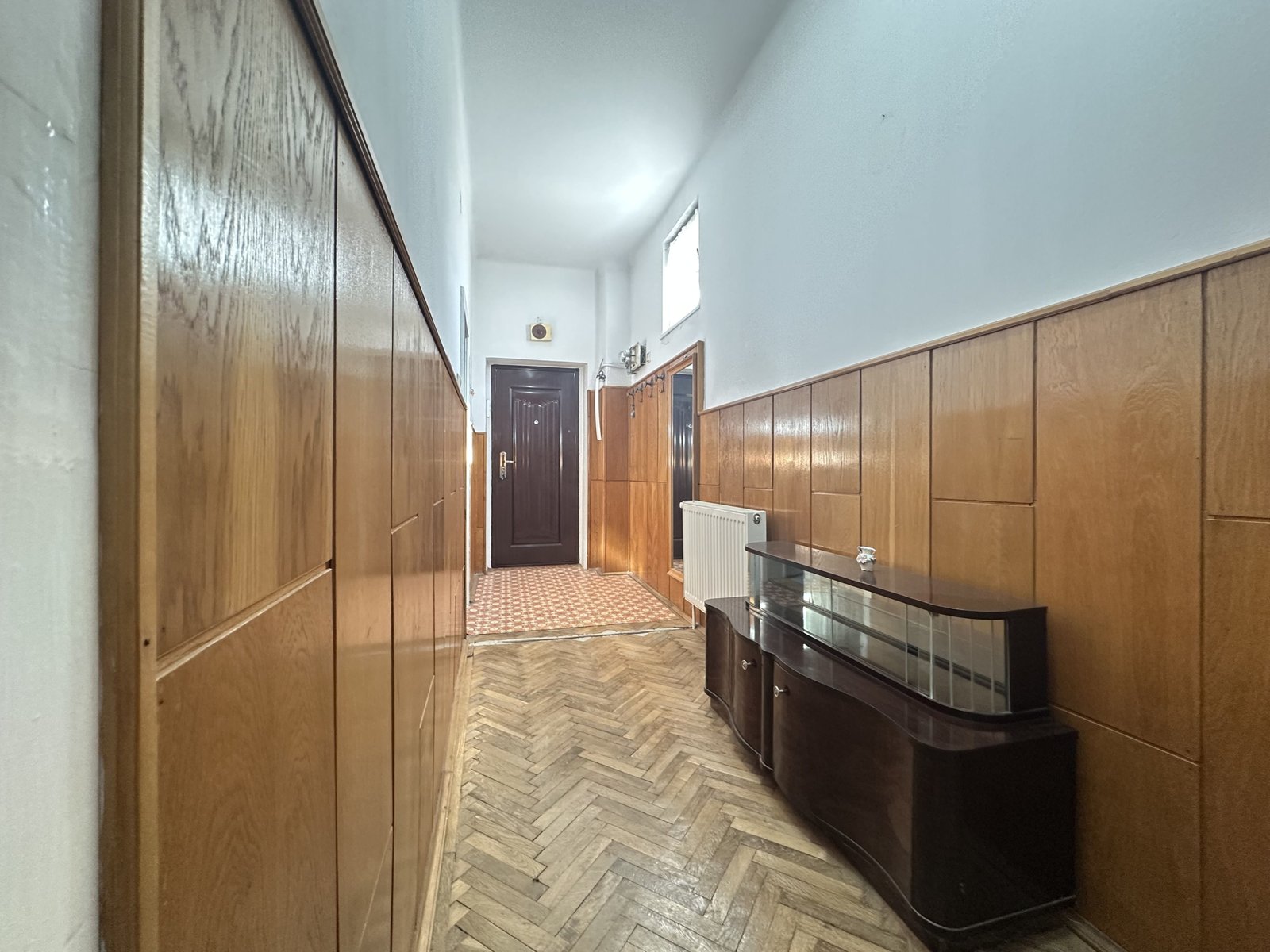 8db53adb69ec4774a4fc3a51eef68561 Apartament in casa spațios la doar 5-7 minute de Centrul Istoric