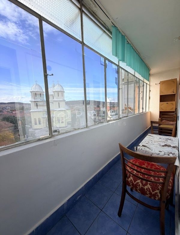 Apartament cu 3 Camere și 2 Băi  – Cartier Unirii – Zona Darina