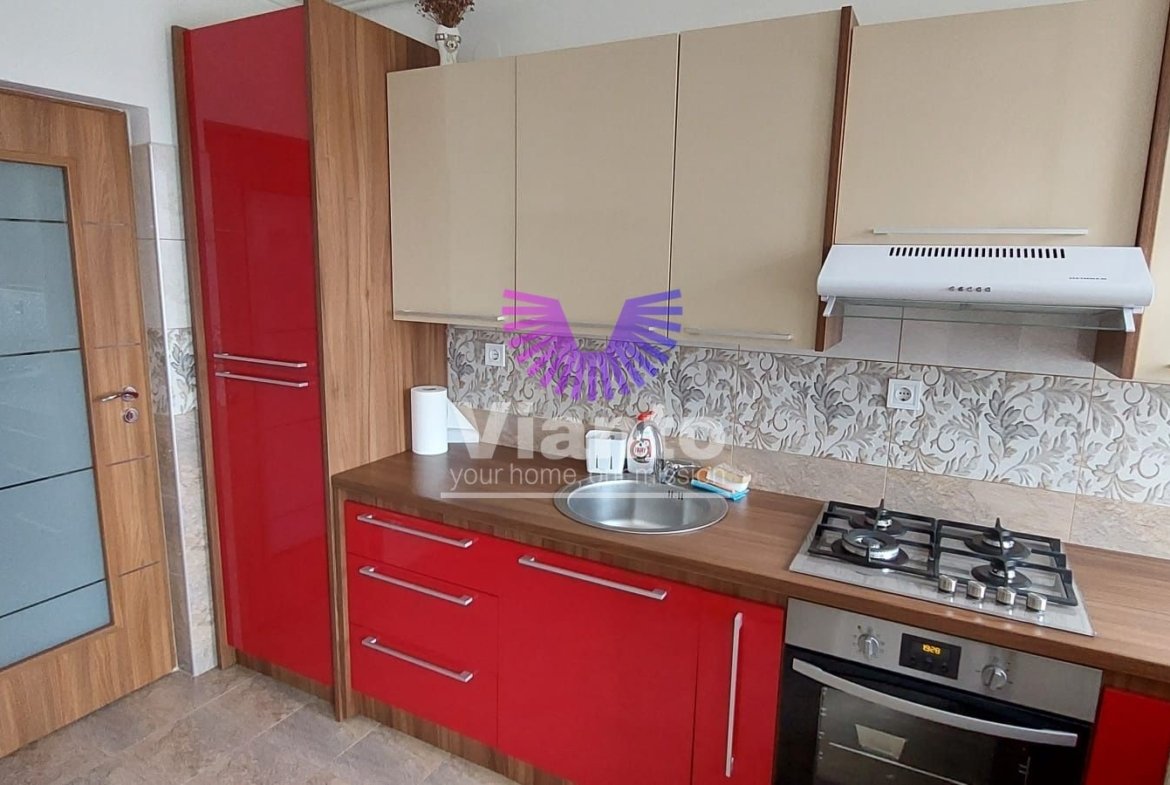 APARTAMENT DE INCHIRIAT 2 CAMERE/TURNISOR/400 E