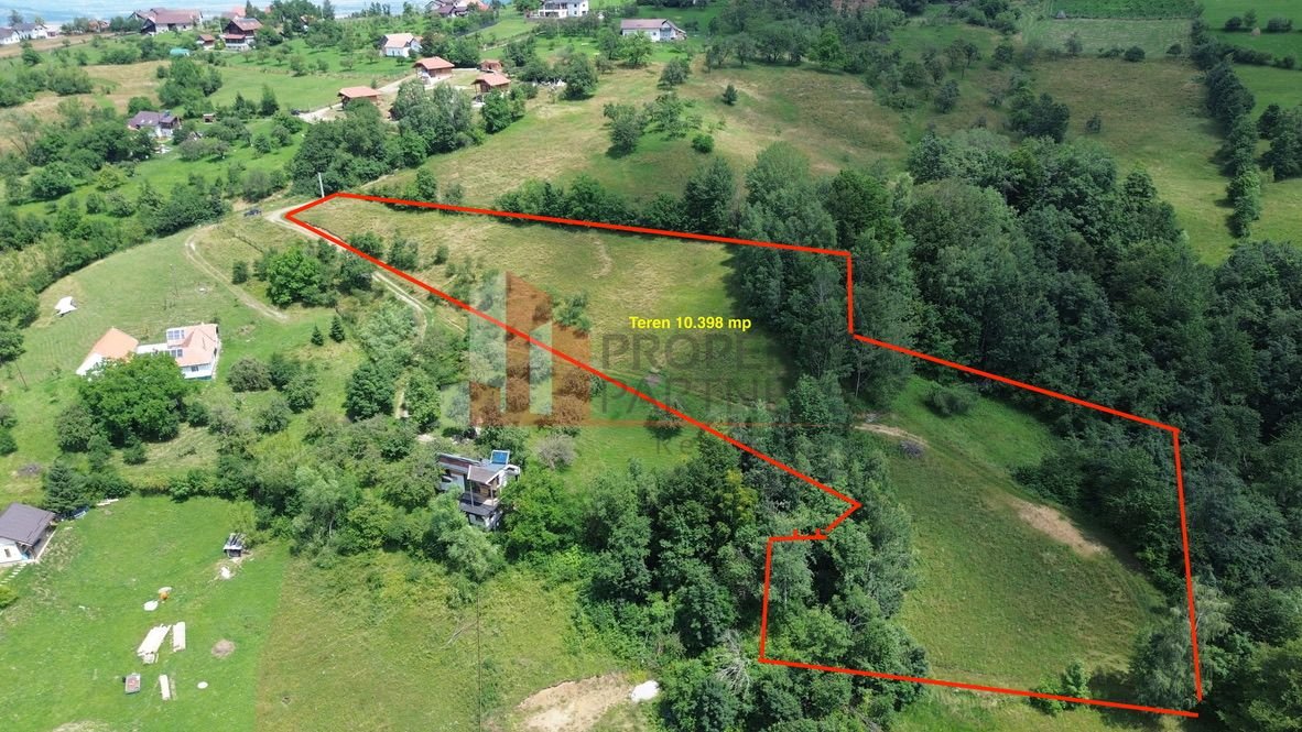 8e1b9dad21134d3895eb0781580b047f Teren Sohodol 10.398 mp cu vedere panoramica