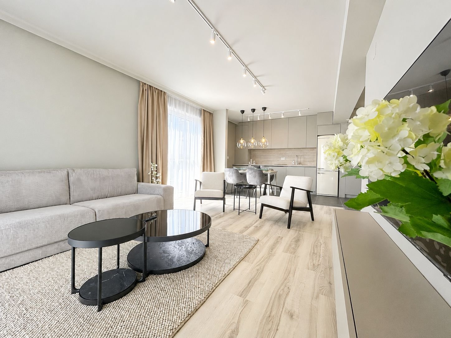 8ebb350bff524c5cba54d5e5c41896eb Apartament nou cu 2 camere si debara | Denya Forest